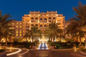 indigo-hotel-night-min